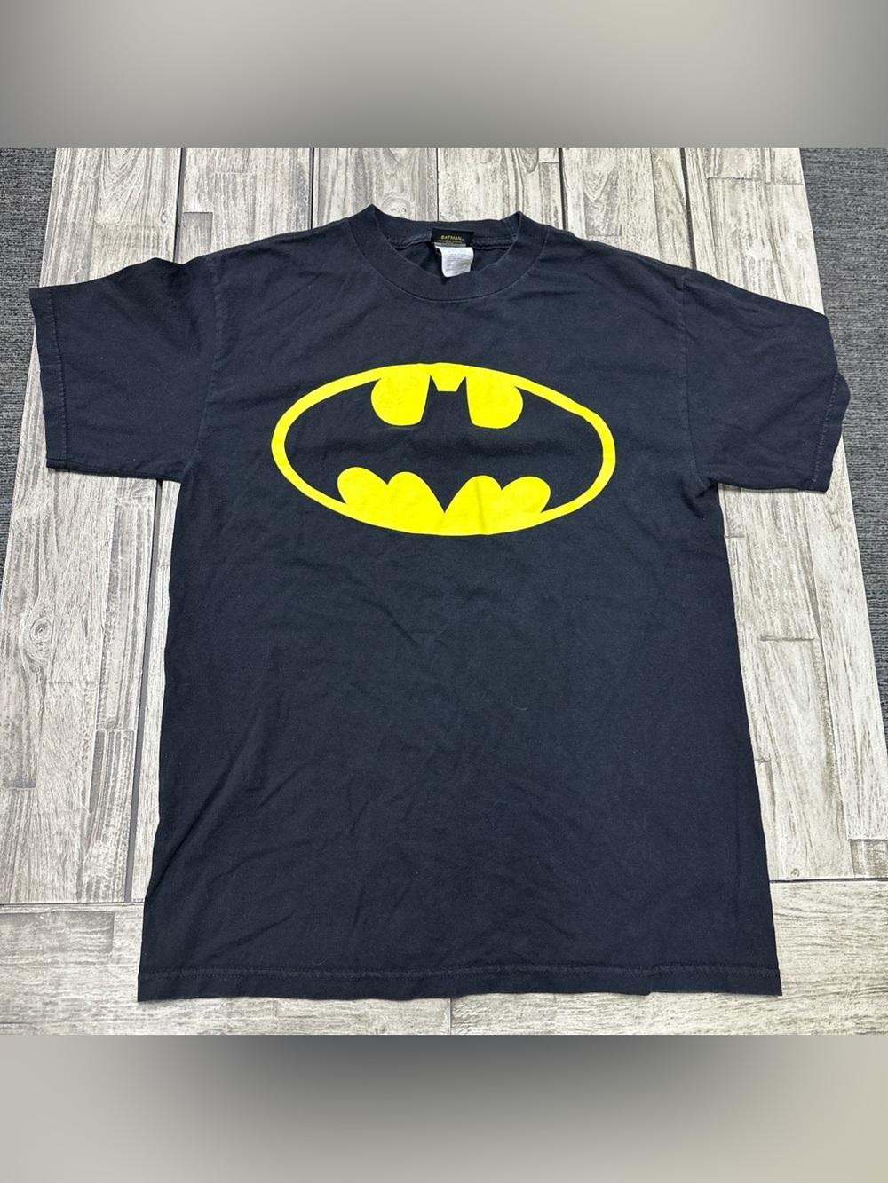 Vintage 2006 Batman Logo Graphic Tshirt Medium DC Comics Black Grunge Cosplay